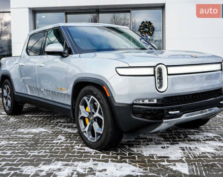 Сірий Rivian R1T, об'ємом двигуна 0 л та пробігом 44 тис. км за 49999 $, фото 2 на Automoto.ua