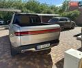 Сірий Rivian R1T, об'ємом двигуна 0 л та пробігом 64 тис. км за 43500 $, фото 11 на Automoto.ua