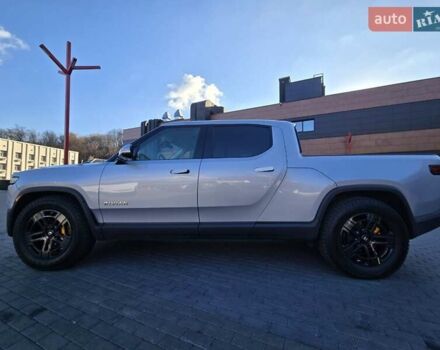 Сірий Rivian R1T, об'ємом двигуна 0 л та пробігом 59 тис. км за 52499 $, фото 9 на Automoto.ua