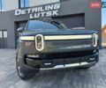 Сірий Rivian R1T, об'ємом двигуна 0 л та пробігом 40 тис. км за 64000 $, фото 2 на Automoto.ua