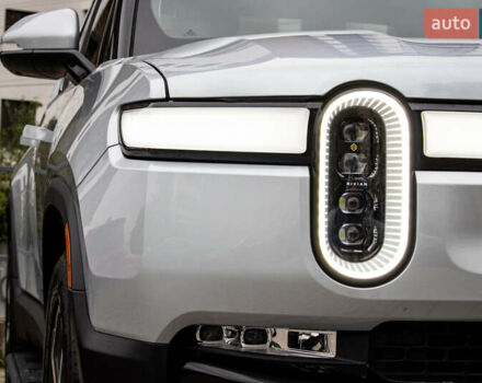 Серый Rivian R1T, объемом двигателя 0 л и пробегом 17 тыс. км за 50000 $, фото 22 на Automoto.ua