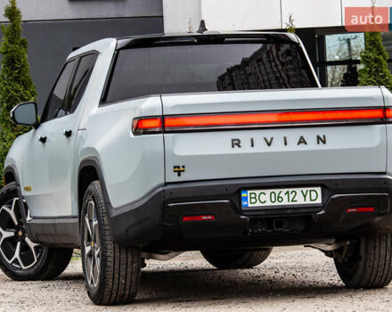 Сірий Rivian R1T, об'ємом двигуна 0 л та пробігом 20 тис. км за 52000 $, фото 7 на Automoto.ua