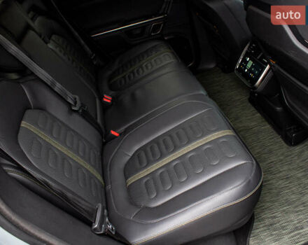 Сірий Rivian R1T, об'ємом двигуна 0 л та пробігом 20 тис. км за 52000 $, фото 52 на Automoto.ua