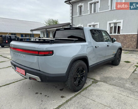 Серый Rivian R1T, объемом двигателя 0 л и пробегом 5 тыс. км за 47000 $, фото 3 на Automoto.ua