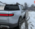 Сірий Rivian R1T, об'ємом двигуна 0 л та пробігом 35 тис. км за 57500 $, фото 4 на Automoto.ua