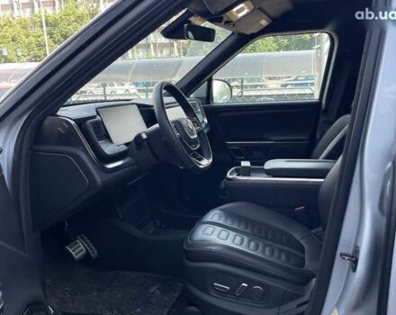Серый Rivian R1T, объемом двигателя 0 л и пробегом 25 тыс. км за 58900 $, фото 19 на Automoto.ua