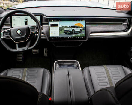Серый Rivian R1T, объемом двигателя 0 л и пробегом 17 тыс. км за 50000 $, фото 31 на Automoto.ua