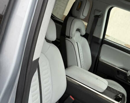 Сірий Rivian R1T, об'ємом двигуна 0 л та пробігом 35 тис. км за 57500 $, фото 6 на Automoto.ua