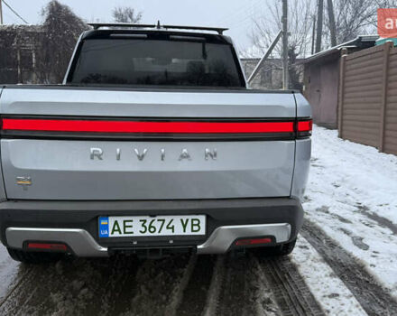 Сірий Rivian R1T, об'ємом двигуна 0 л та пробігом 35 тис. км за 57500 $, фото 2 на Automoto.ua