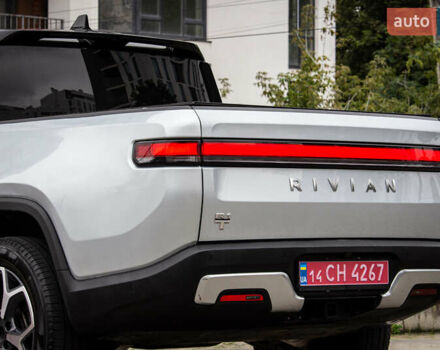 Серый Rivian R1T, объемом двигателя 0 л и пробегом 17 тыс. км за 50000 $, фото 10 на Automoto.ua