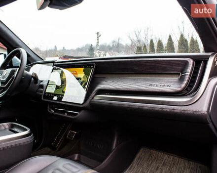 Сірий Rivian R1T, об'ємом двигуна 0 л та пробігом 20 тис. км за 52000 $, фото 62 на Automoto.ua