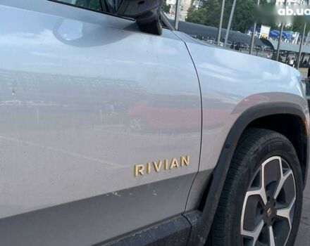 Серый Rivian R1T, объемом двигателя 0 л и пробегом 25 тыс. км за 67600 $, фото 22 на Automoto.ua