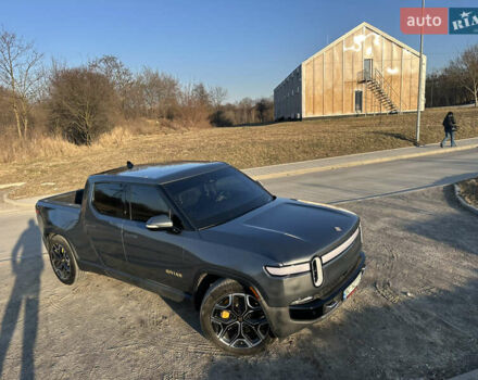 Серый Rivian R1T, объемом двигателя 0 л и пробегом 23 тыс. км за 49900 $, фото 18 на Automoto.ua