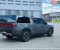 Сірий Rivian R1T, об'ємом двигуна 0 л та пробігом 32 тис. км за 41500 $, фото 7 на Automoto.ua
