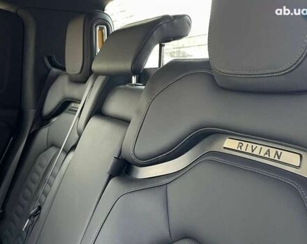 Серый Rivian R1T, объемом двигателя 0 л и пробегом 25 тыс. км за 58900 $, фото 24 на Automoto.ua