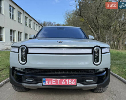 Сірий Rivian R1T, об'ємом двигуна 0 л та пробігом 65 тис. км за 41900 $, фото 11 на Automoto.ua
