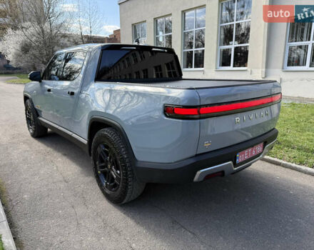 Сірий Rivian R1T, об'ємом двигуна 0 л та пробігом 65 тис. км за 41900 $, фото 6 на Automoto.ua