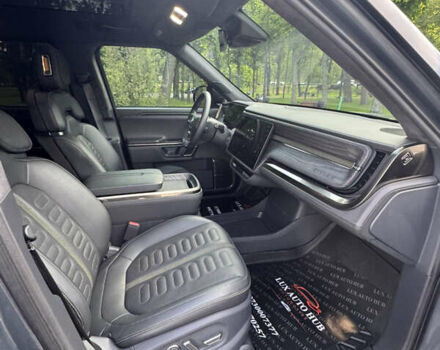 Серый Rivian R1T, объемом двигателя 0 л и пробегом 50 тыс. км за 49999 $, фото 80 на Automoto.ua