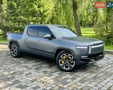 Серый Rivian R1T, объемом двигателя 0 л и пробегом 50 тыс. км за 49999 $, фото 18 на Automoto.ua