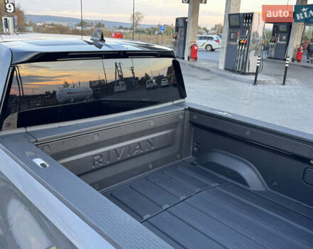Rivian R1T 2023 у Ужгороді на Automoto.ua Сірий Rivian R1T, об'ємом двигуна 0 л та пробігом 34 тис. км за 46900 $, фото 16 на Automoto.ua