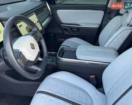 Rivian R1T 2023 у Ужгороді на Automoto.ua Сірий Rivian R1T, об'ємом двигуна 0 л та пробігом 34 тис. км за 46900 $, фото 35 на Automoto.ua