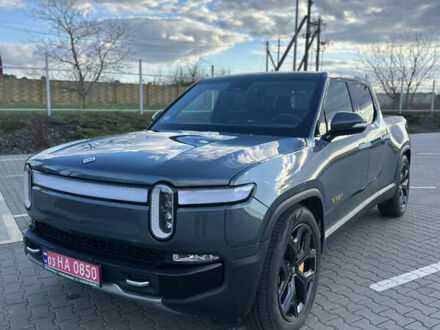 Rivian R1T 2022 в Луцке на Automoto.ua Серый Rivian R1T, объемом двигателя 0 л и пробегом 75 тыс. км за 43500 $, фото 1 на Automoto.ua