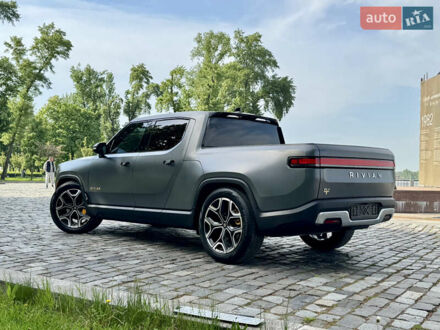 Серый Rivian R1T, объемом двигателя 0 л и пробегом 50 тыс. км за 49999 $, фото 1 на Automoto.ua