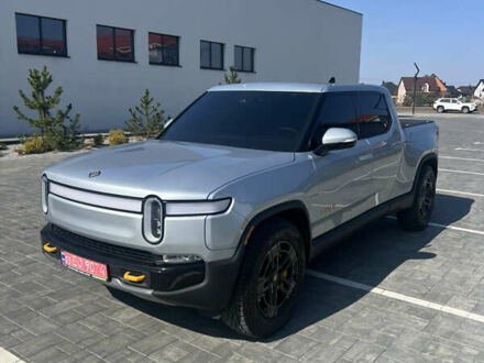 Rivian R1T 2022 в Луцке на Automoto.ua Серый Rivian R1T, объемом двигателя 0 л и пробегом 50 тыс. км за 44900 $, фото 1 на Automoto.ua