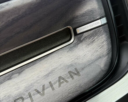 Синий Rivian R1T, объемом двигателя 0 л и пробегом 73 тыс. км за 43000 $, фото 29 на Automoto.ua