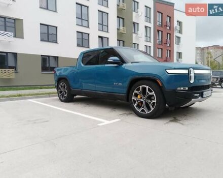 Rivian R1T 2022 в Ровно на Automoto.ua Синий Rivian R1T, объемом двигателя 0 л и пробегом 57 тыс. км за 49000 $, фото 2 на Automoto.ua