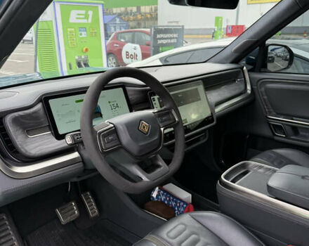 Синий Rivian R1T, объемом двигателя 0 л и пробегом 23 тыс. км за 42500 $, фото 3 на Automoto.ua