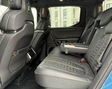 Синий Rivian R1T, объемом двигателя 0 л и пробегом 58 тыс. км за 40000 $, фото 51 на Automoto.ua