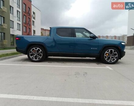 Rivian R1T 2022 в Ровно на Automoto.ua Синий Rivian R1T, объемом двигателя 0 л и пробегом 57 тыс. км за 49000 $, фото 3 на Automoto.ua