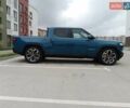 Rivian R1T 2022 в Ровно на Automoto.ua Синий Rivian R1T, объемом двигателя 0 л и пробегом 57 тыс. км за 49000 $, фото 3 на Automoto.ua