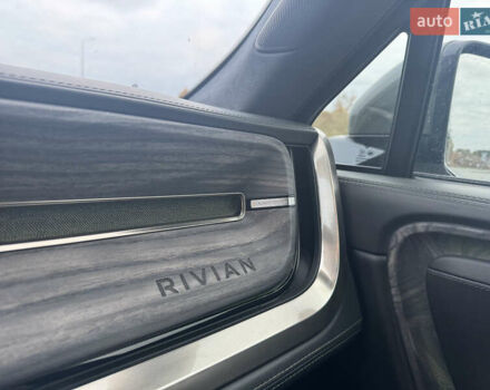 Зелений Rivian R1T, об'ємом двигуна 0 л та пробігом 38 тис. км за 51000 $, фото 35 на Automoto.ua