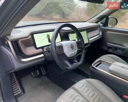 Зелений Rivian R1T, об'ємом двигуна 0 л та пробігом 38 тис. км за 59000 $, фото 13 на Automoto.ua