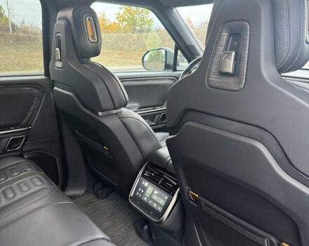 Зелений Rivian R1T, об'ємом двигуна 0 л та пробігом 38 тис. км за 51000 $, фото 36 на Automoto.ua