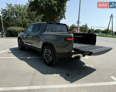 Зелений Rivian R1T, об'ємом двигуна 0 л та пробігом 28 тис. км за 54000 $, фото 54 на Automoto.ua