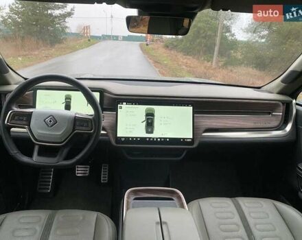 Зелений Rivian R1T, об'ємом двигуна 0 л та пробігом 38 тис. км за 59000 $, фото 15 на Automoto.ua