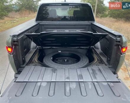 Зелений Rivian R1T, об'ємом двигуна 0 л та пробігом 38 тис. км за 59000 $, фото 11 на Automoto.ua