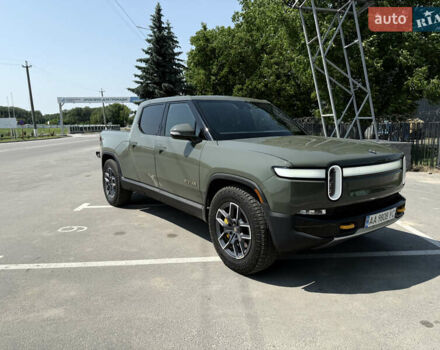 Зелений Rivian R1T, об'ємом двигуна 0 л та пробігом 28 тис. км за 54000 $, фото 4 на Automoto.ua