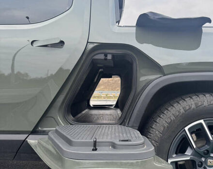 Зелений Rivian R1T, об'ємом двигуна 0 л та пробігом 38 тис. км за 51000 $, фото 26 на Automoto.ua