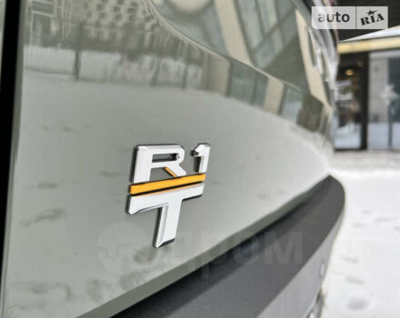 Зелений Rivian R1T, об'ємом двигуна 0 л та пробігом 4 тис. км за 125500 $, фото 18 на Automoto.ua