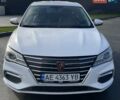 Белый Roewe Ei5, объемом двигателя 0 л и пробегом 22 тыс. км за 10499 $, фото 4 на Automoto.ua