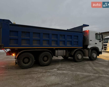 Белый Sinotruk T7H, объемом двигателя 10.52 л и пробегом 328 тыс. км за 48500 $, фото 8 на Automoto.ua