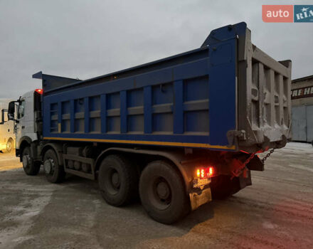 Белый Sinotruk T7H, объемом двигателя 10.52 л и пробегом 328 тыс. км за 48500 $, фото 5 на Automoto.ua