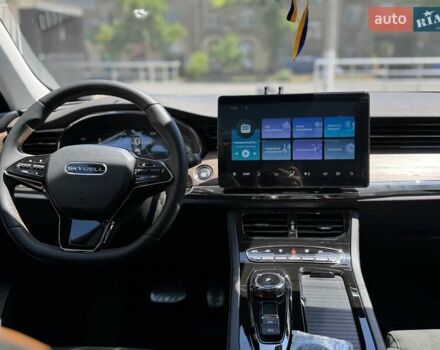 Чорний Skywell ET5, об'ємом двигуна 0 л та пробігом 2 тис. км за 29400 $, фото 12 на Automoto.ua