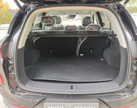 Чорний Skywell ET5, об'ємом двигуна 0 л та пробігом 70 тис. км за 28000 $, фото 7 на Automoto.ua