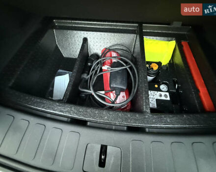 Сірий Skywell ET5, об'ємом двигуна 0 л та пробігом 6 тис. км за 19200 $, фото 24 на Automoto.ua
