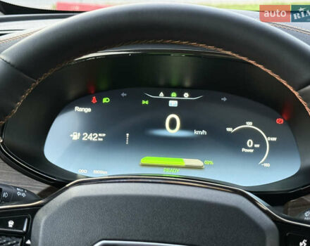 Сірий Skywell ET5, об'ємом двигуна 0 л та пробігом 6 тис. км за 19200 $, фото 30 на Automoto.ua